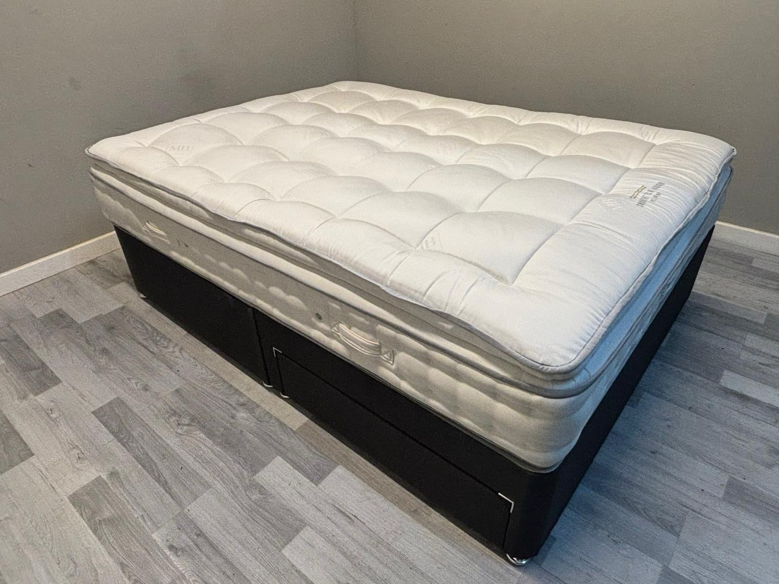 Millbrook Smooth Tech 4000 Pocket Pillow Top Mattress 5FT Kingsize - RRP £1769 B