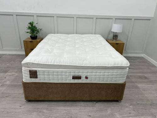 Staples Staples and Co Artisan Indulgence 5FT Kingsize mattress with medium firmness, featuring plush fabric and supportive design.