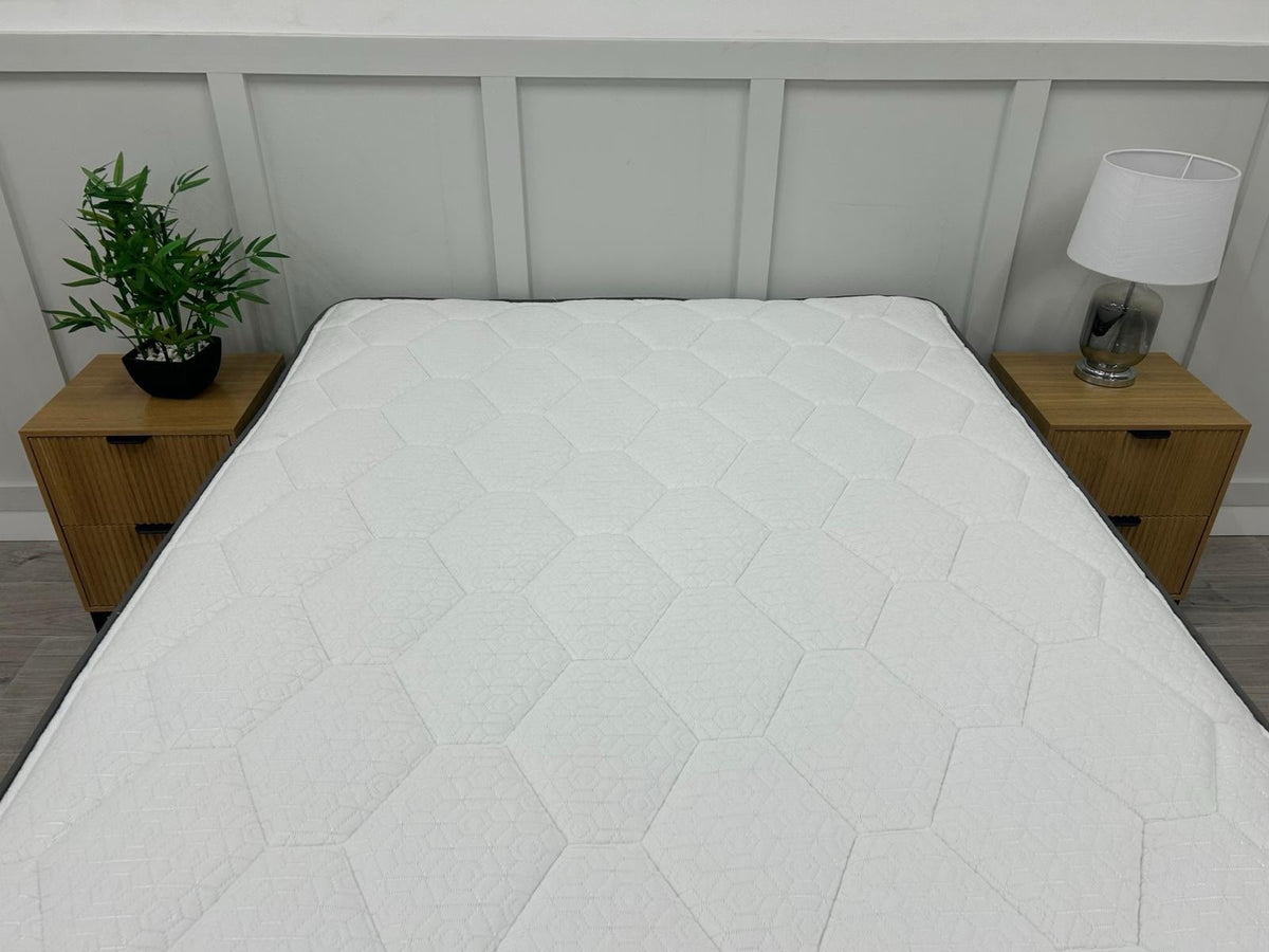 Silentnight Therma Cool Memory 2500 Boxtop 4FT 6 Double Mattress RRP £1099