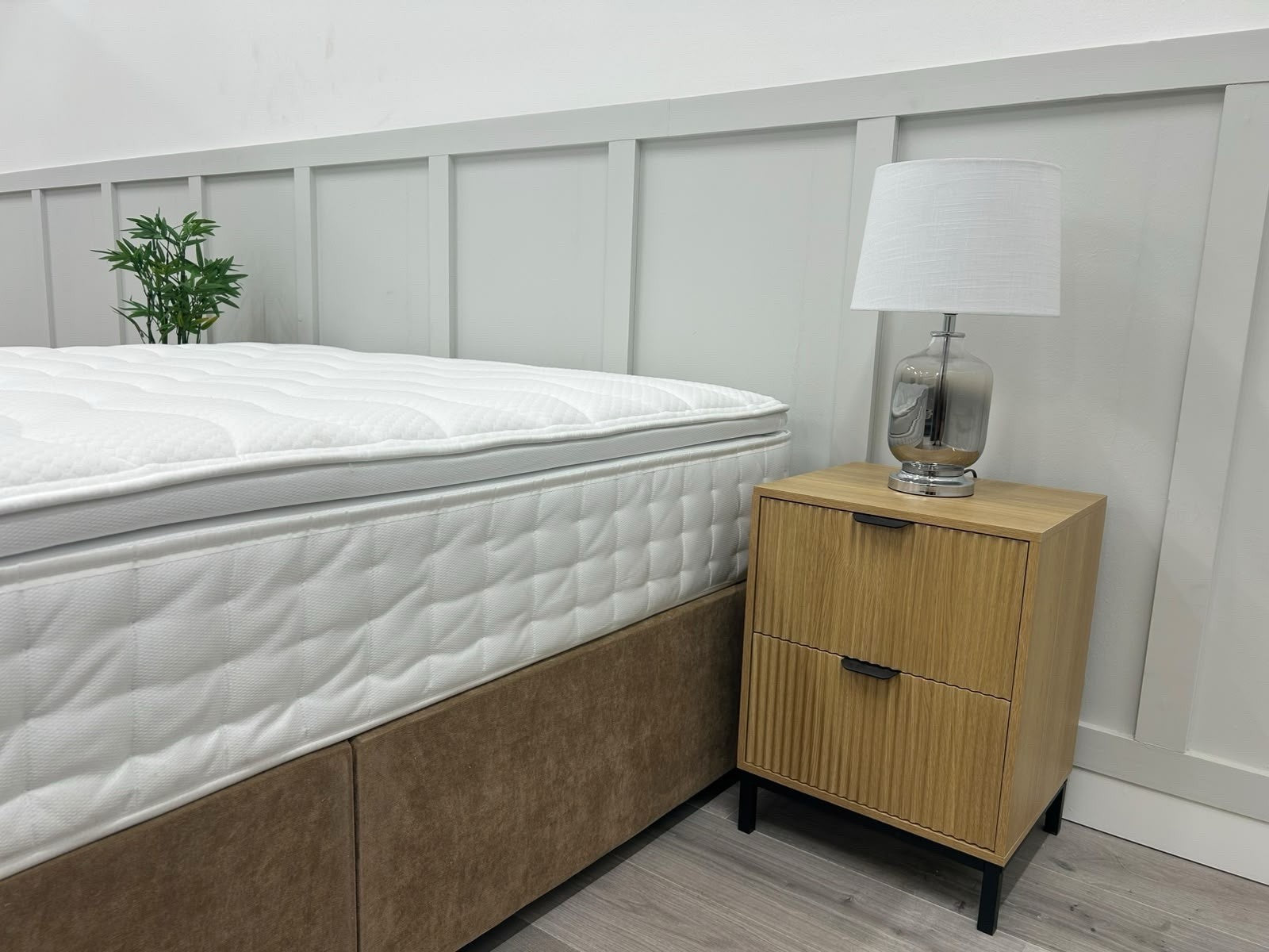 Silentnight 2000 Eco Comfort Pillow Top Mattress 5FT Kingsize RRP £899