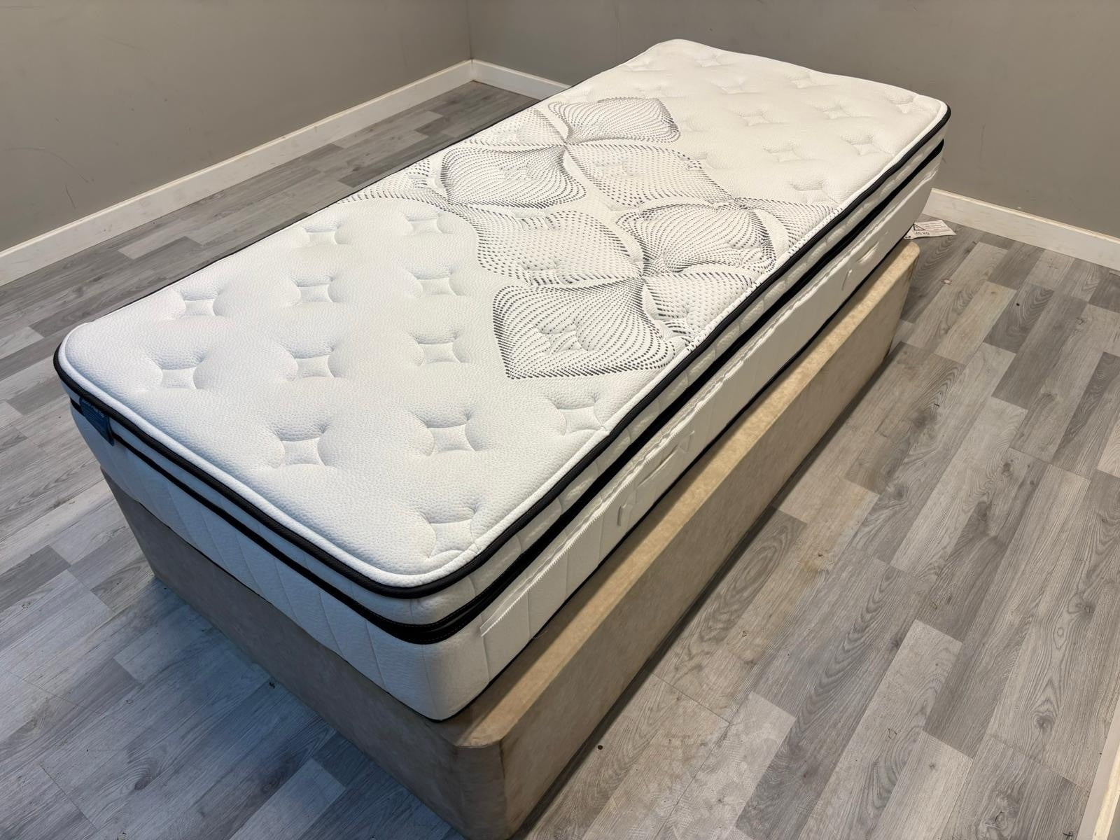 iGel NanoTech 3500i Plushtop Mattress Single Mattress 90cm X 200cm Extra Length