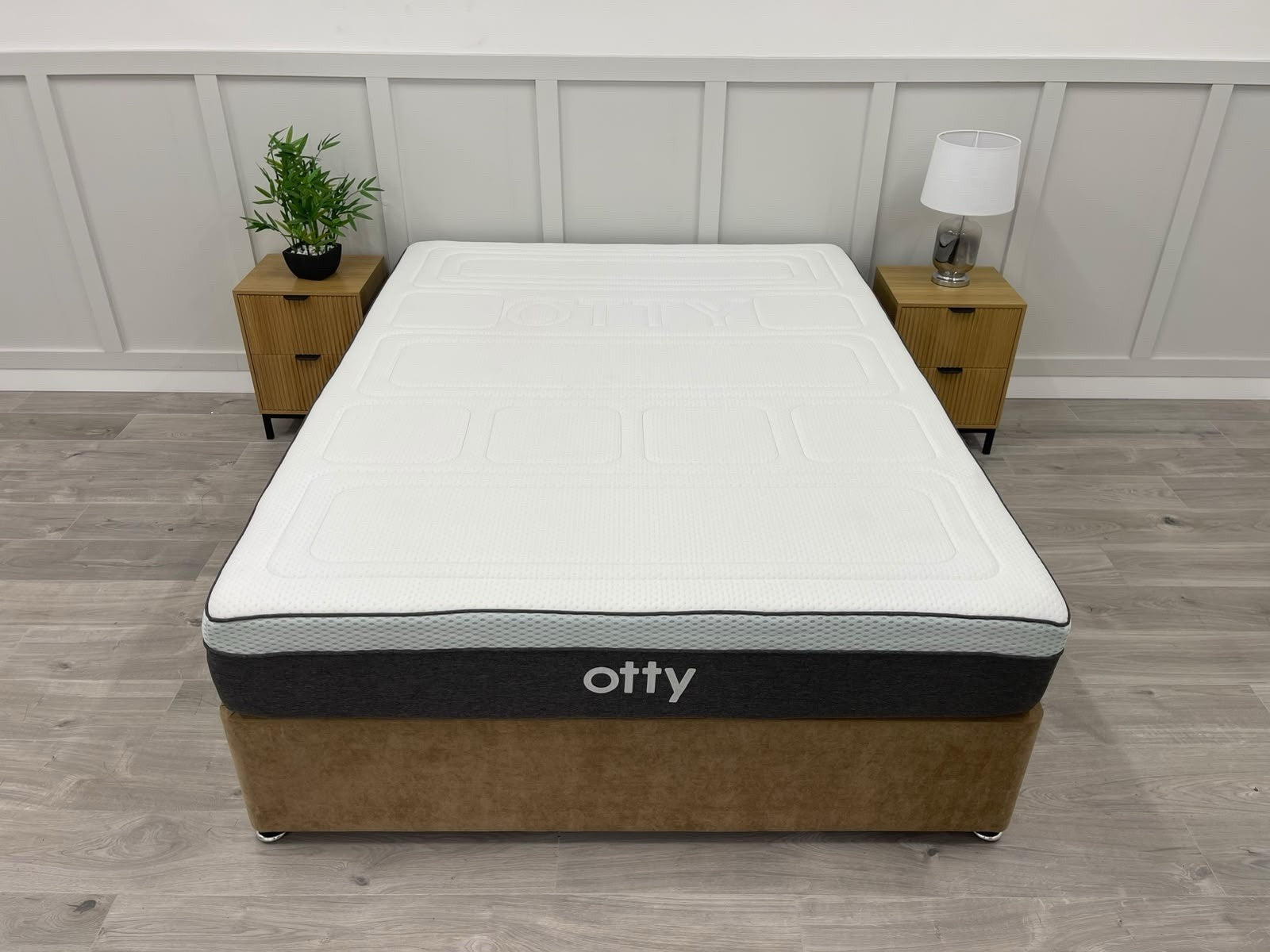 OTTY Bamboo Hybrid 5FT Kingsize Mattress RRP £749  Medium / Firm