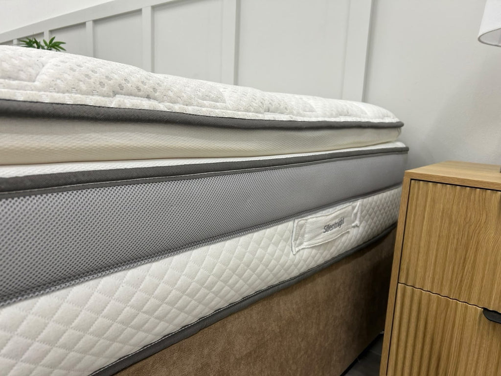 Silentnight Memory Cool 2000 Mattress 5FT Pillowtop RRP £875