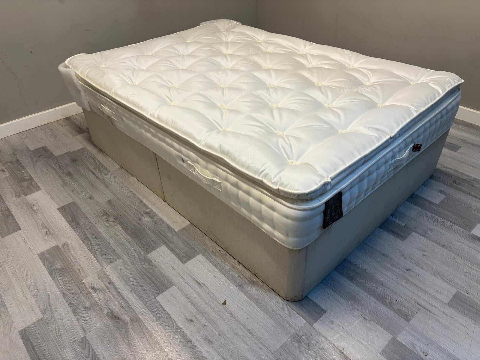 Staples and Co Artisan Decadence Mattress, 4ft 6 Double - RRP £1399 - Home Furniture Interiors