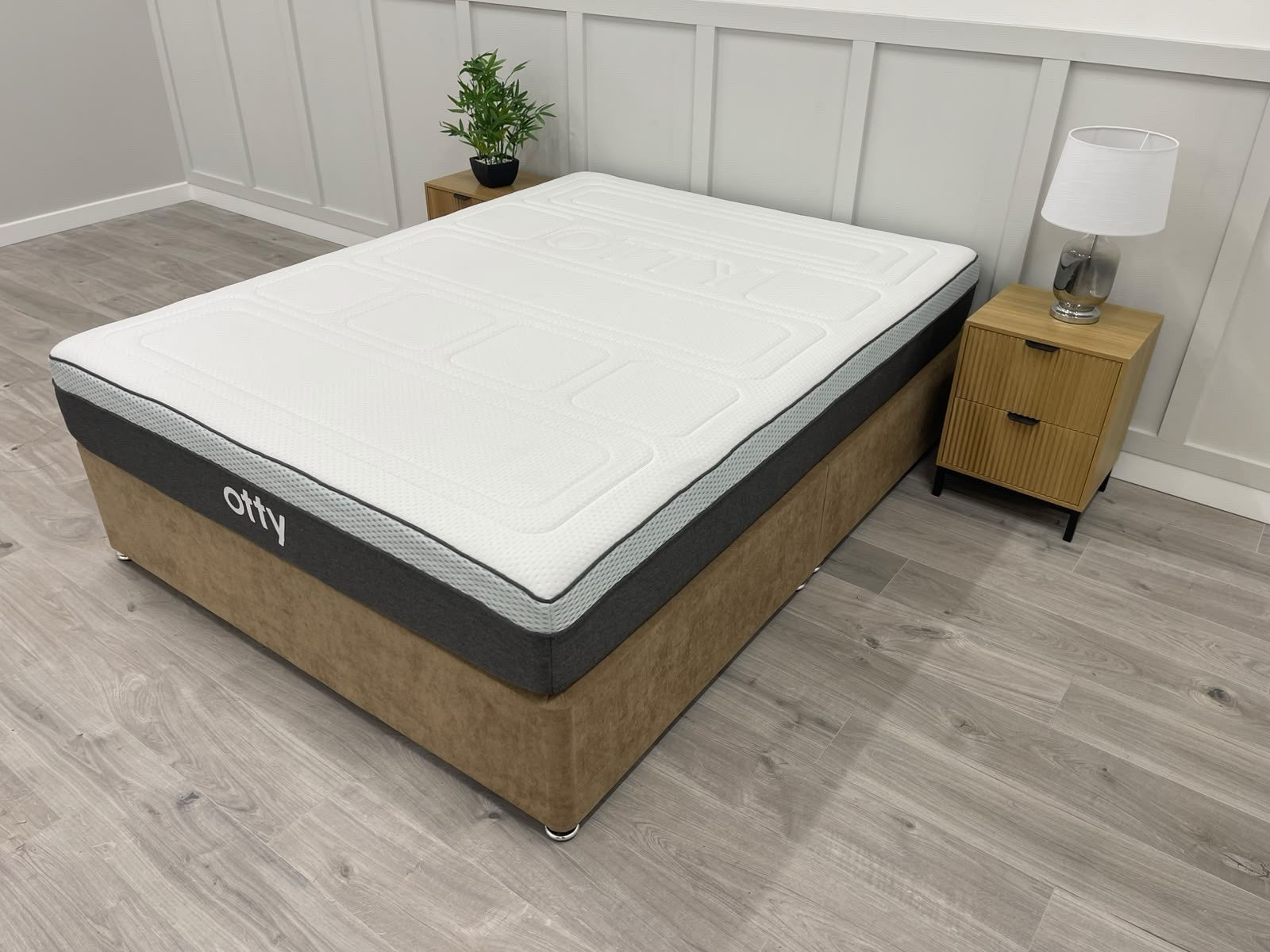 OTTY Bamboo Hybrid 5FT Kingsize Mattress RRP £749  Medium / Firm