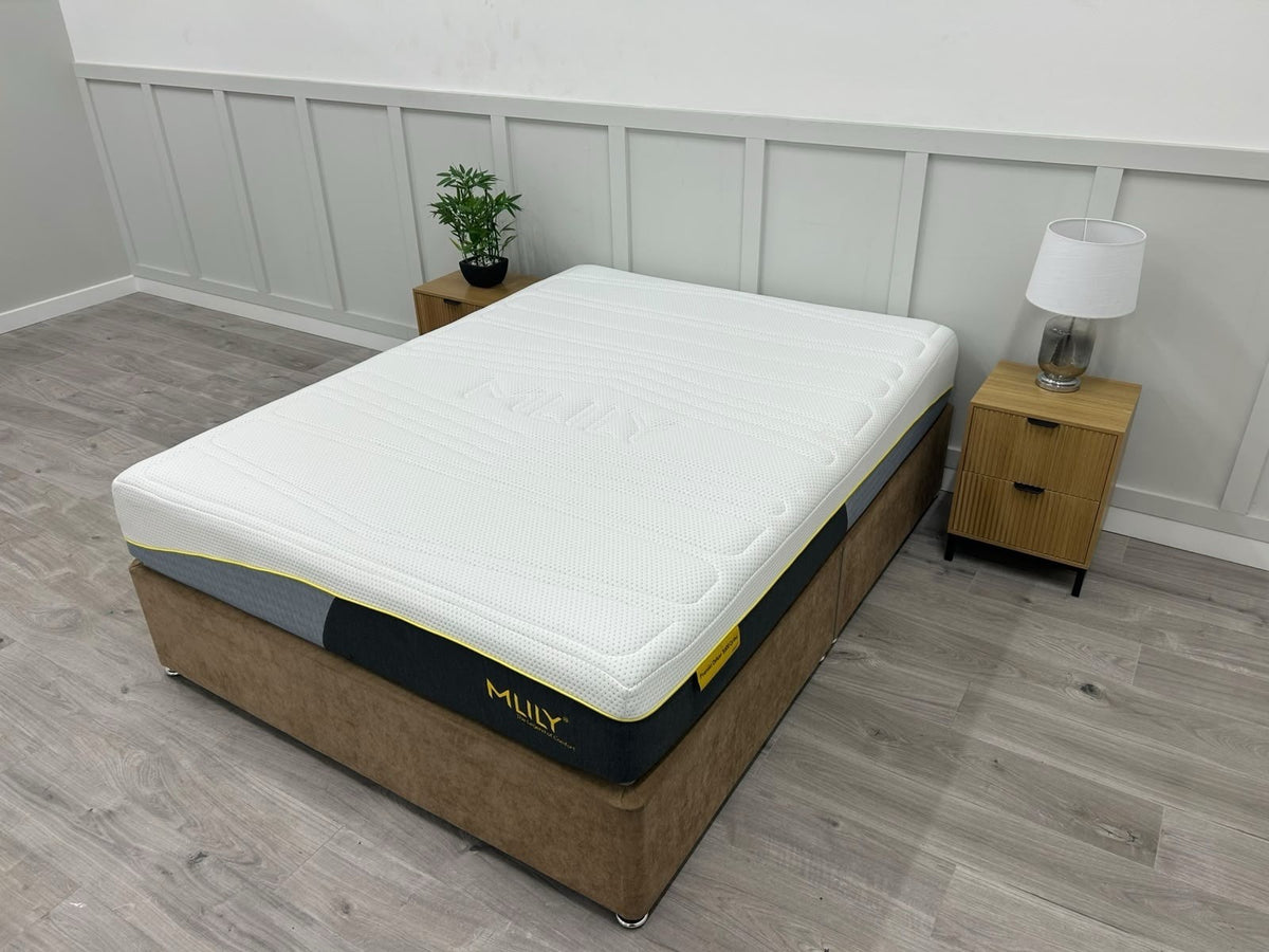 Mlily Premier 1000 Deluxe 5FT Kingsize firm ortho mattress showing plush surface and supportive design for comfortable sleep