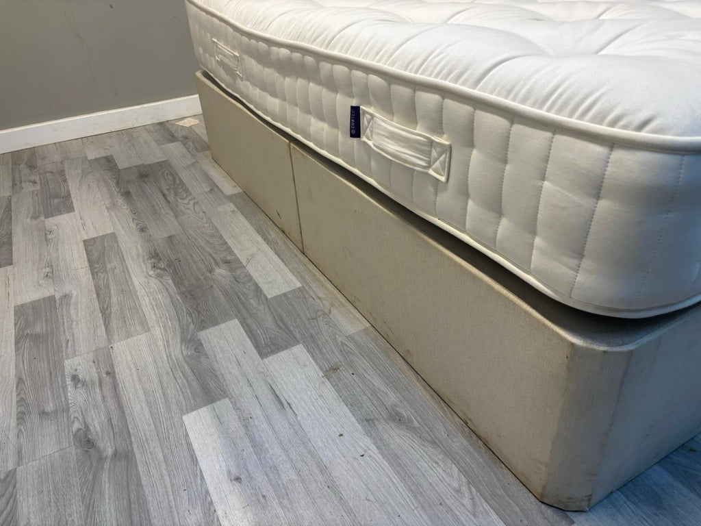 Harrison Spinks 2750 Ely Ortho 4ft6 double mattress with firm support, showcasing the plush fabric and quilted top.