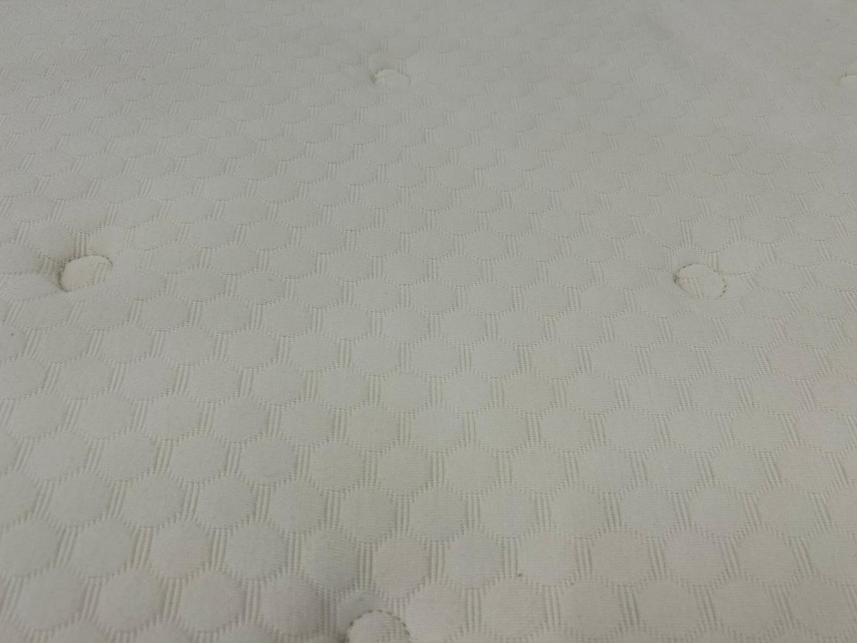 Dusk 4000 Pocket Hybrid 5FT Kingsize Mattress RRP £899