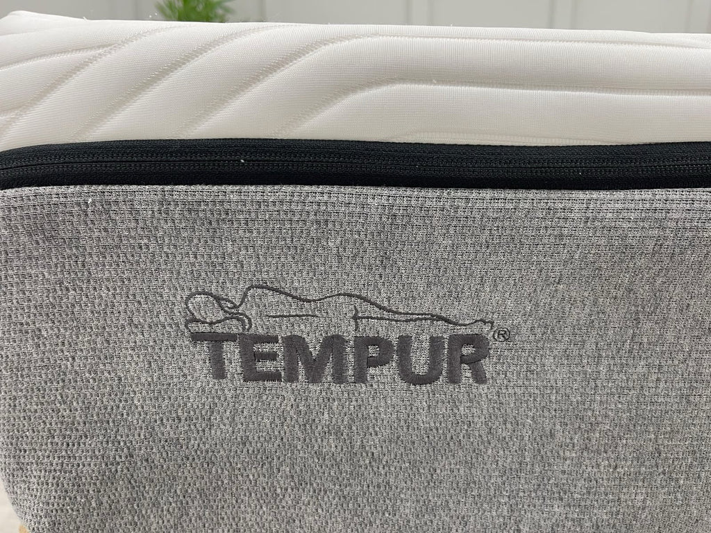 Tempur Firm Elite Black 5FT Kingsize Mattress RRP £2195 A