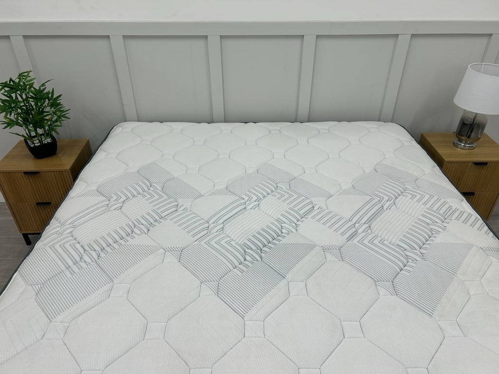 Sealy Posturepedic Newton Mattress 5FT Kingsize  RRP £1695