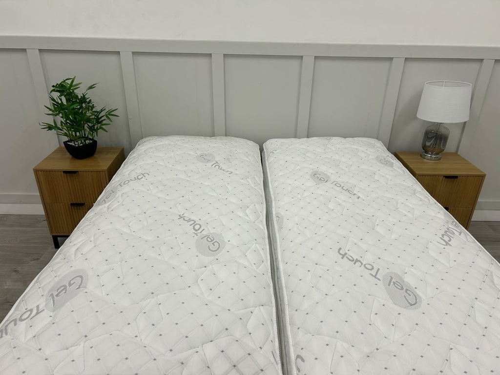 Sleepeezee Geltouch 3500 Pillowtop Zip and Link Mattress 5FT Kingsize RRP £2199