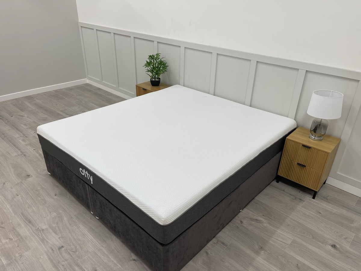 OTTY Hybrid Mattress 6FT Superking RRP £749 23cm Deep Medium / Firm