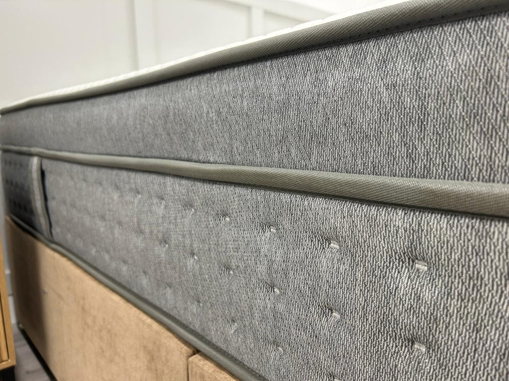 Dusk 4000 Pocket Hybrid 5FT Kingsize Mattress RRP £899