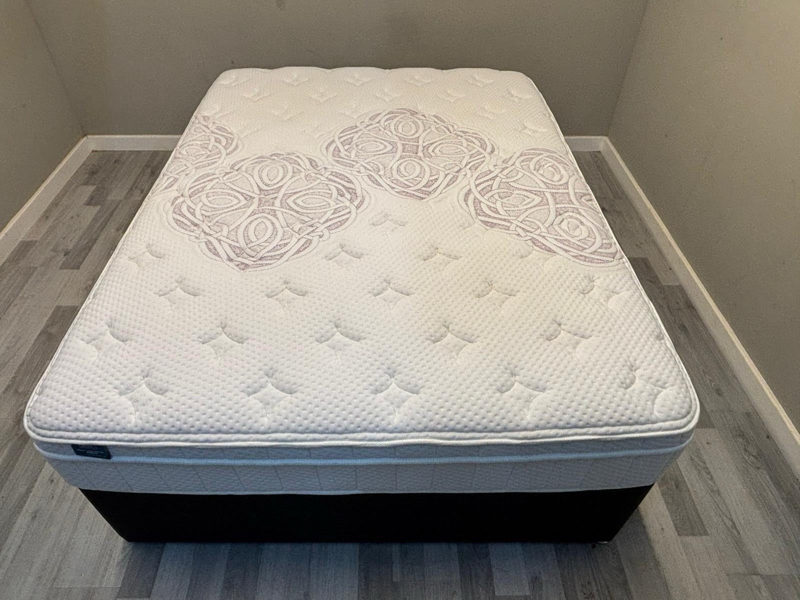 IGEL 2000 / 2050i Nanotech 5FT Kingsize Mattress - RRP £1199 Firm