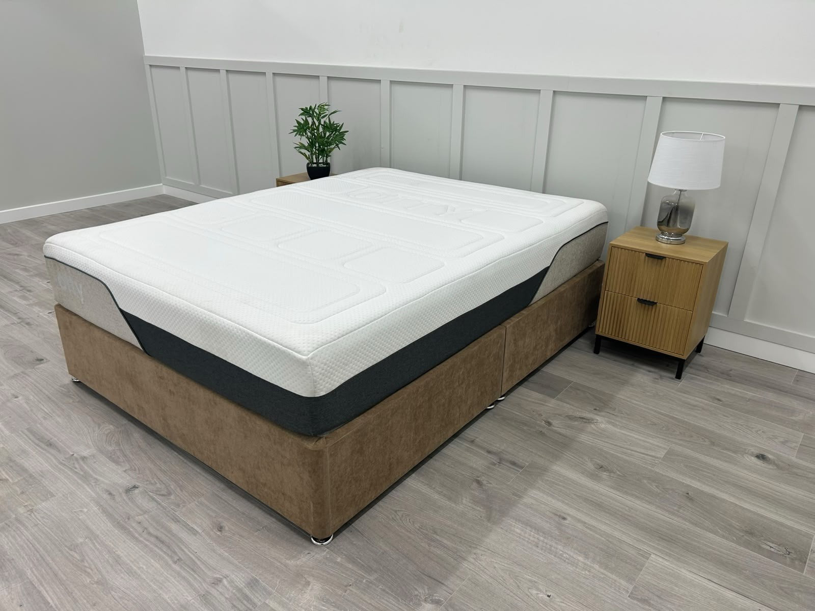 OTTY Pure Plus Hybrid 5FT Kingsize Mattress RRP £899 Medium / Firm