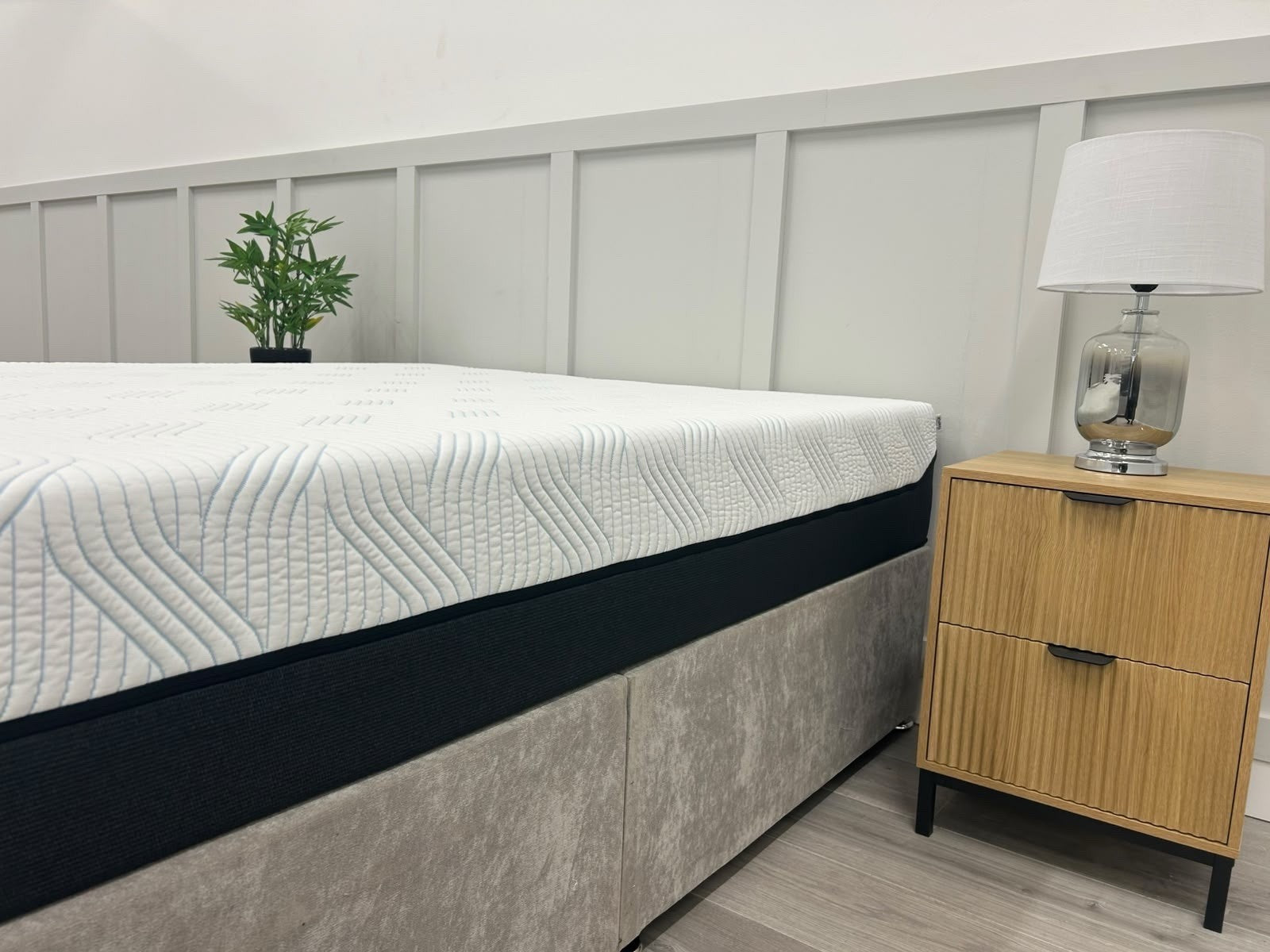 TEMPUR Pro Plus SmartCool Medium 4FT 6 Double Mattress RRP £2499 A