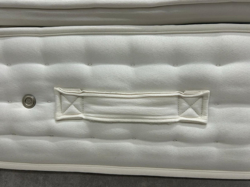 Staples and Co Artisan Deluxe 4FT 6 Double Mattress - RRP £1,799 Firm
