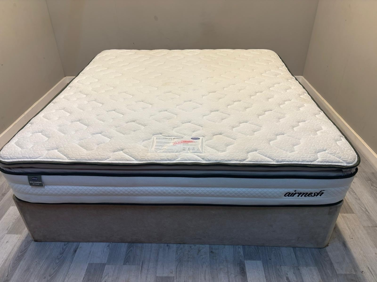 SilentnightComfort Breathe Airmesh™ 2000 Pillowtop Mattress 6FT Superking RRP