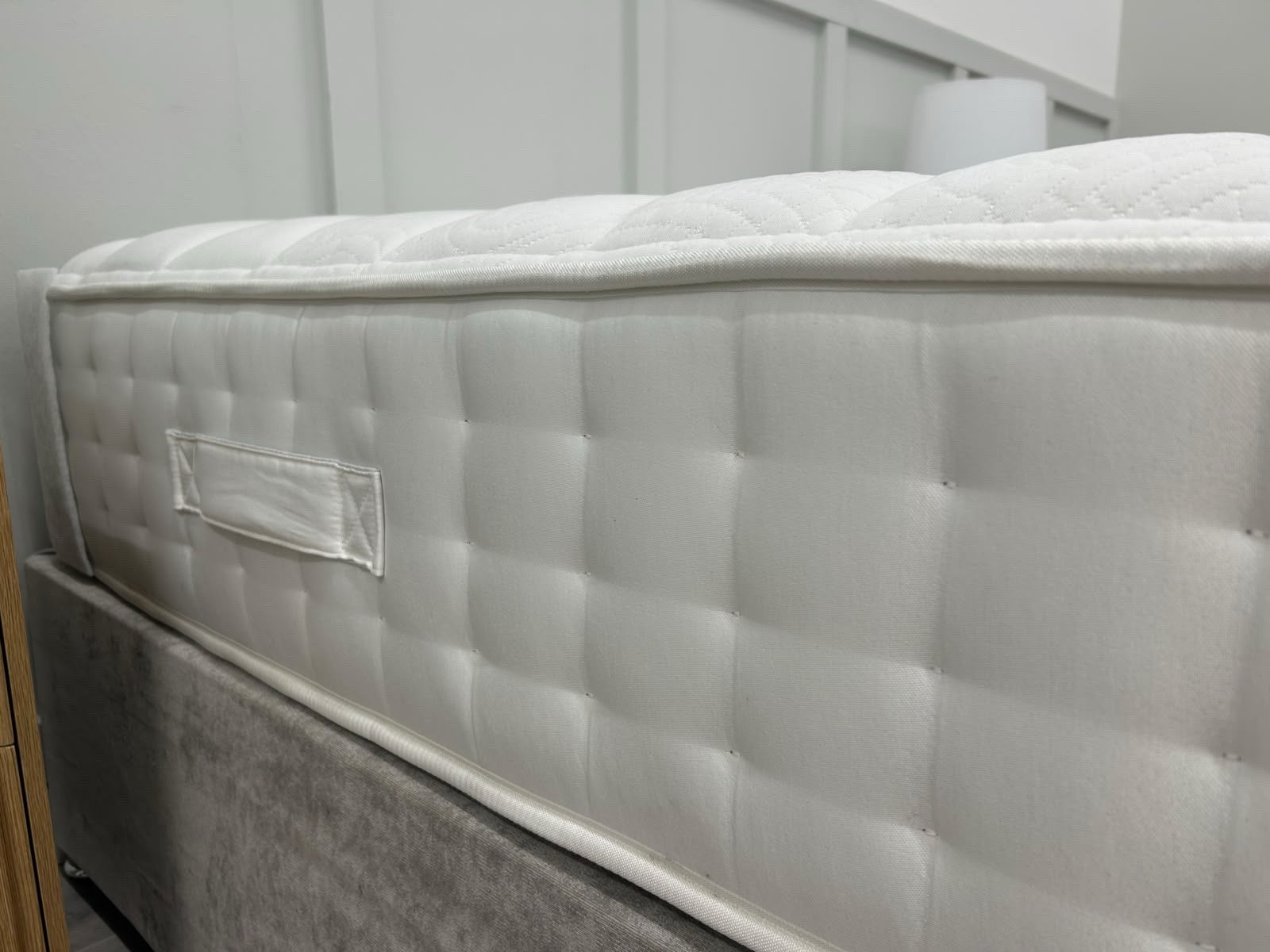 Silentnight 2800 Pocket Luxury 4FT 6 Double Mattress RRP £899 Medium