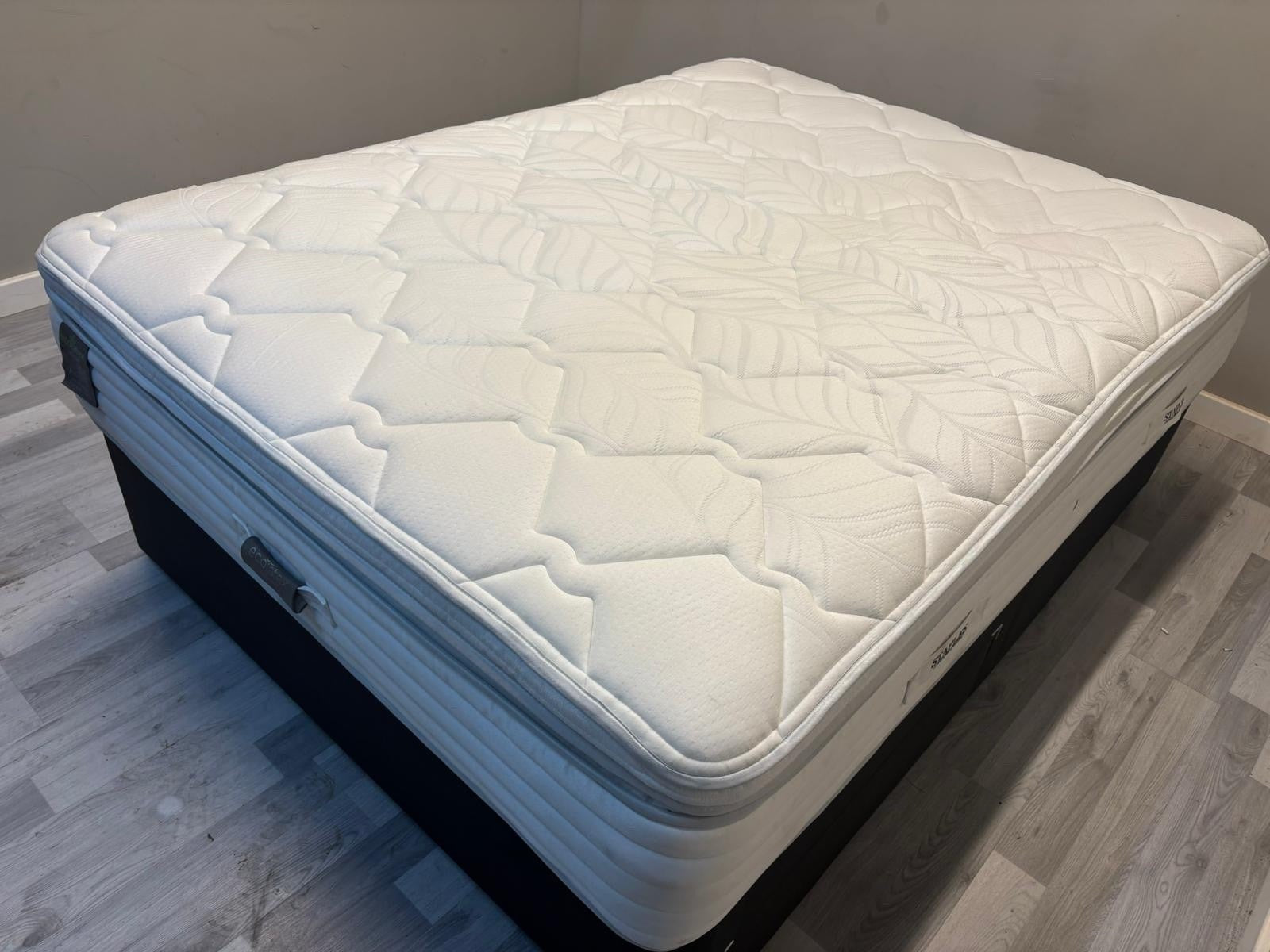 Staples and Co Revitalise Eco Latex Pocket 3800 Mattress, 5ft Kingsize RRP £1699 - Home Furniture Interiors