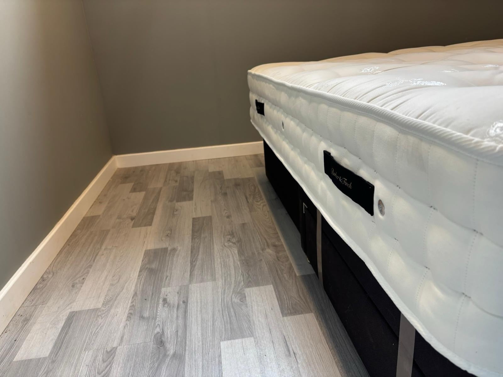 Barker And Finch EU Kingsize 160cm Zip & Link 5500 Pocket Mattress RRP £1699