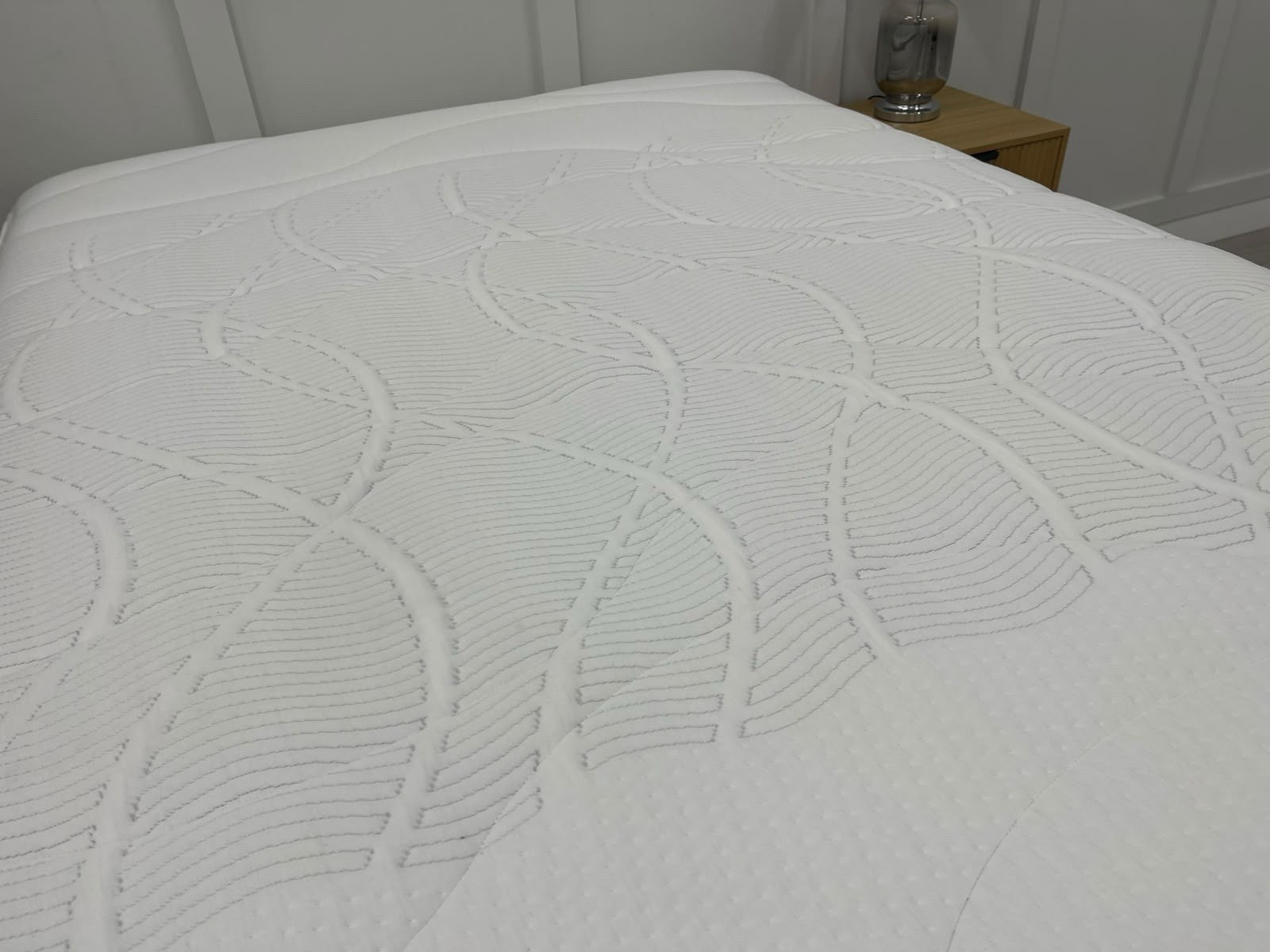 Slumberland Response Latex Premium Mattress 4FT Small Double RRP £995