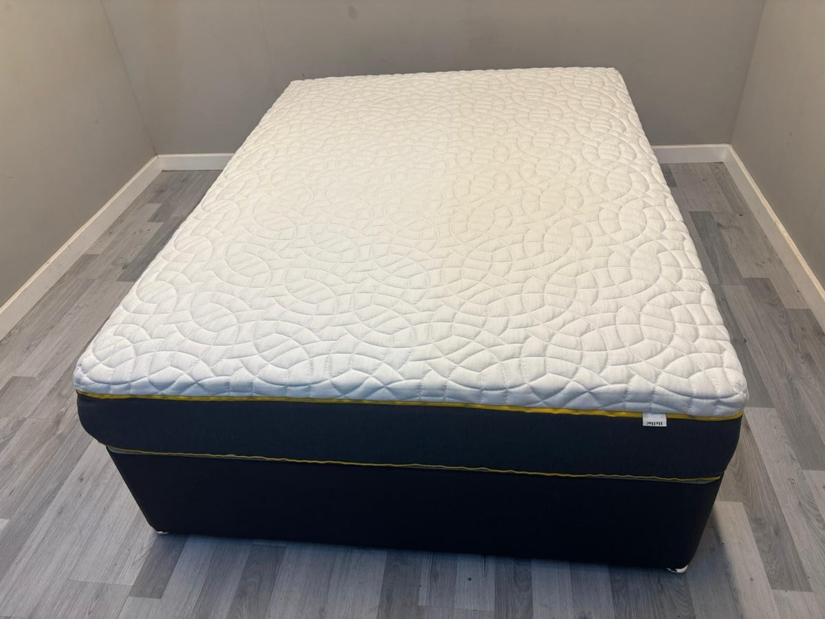 Eve Wunderflip Premium Hybrid Mattress, 5FT Kingsize - RRP £995