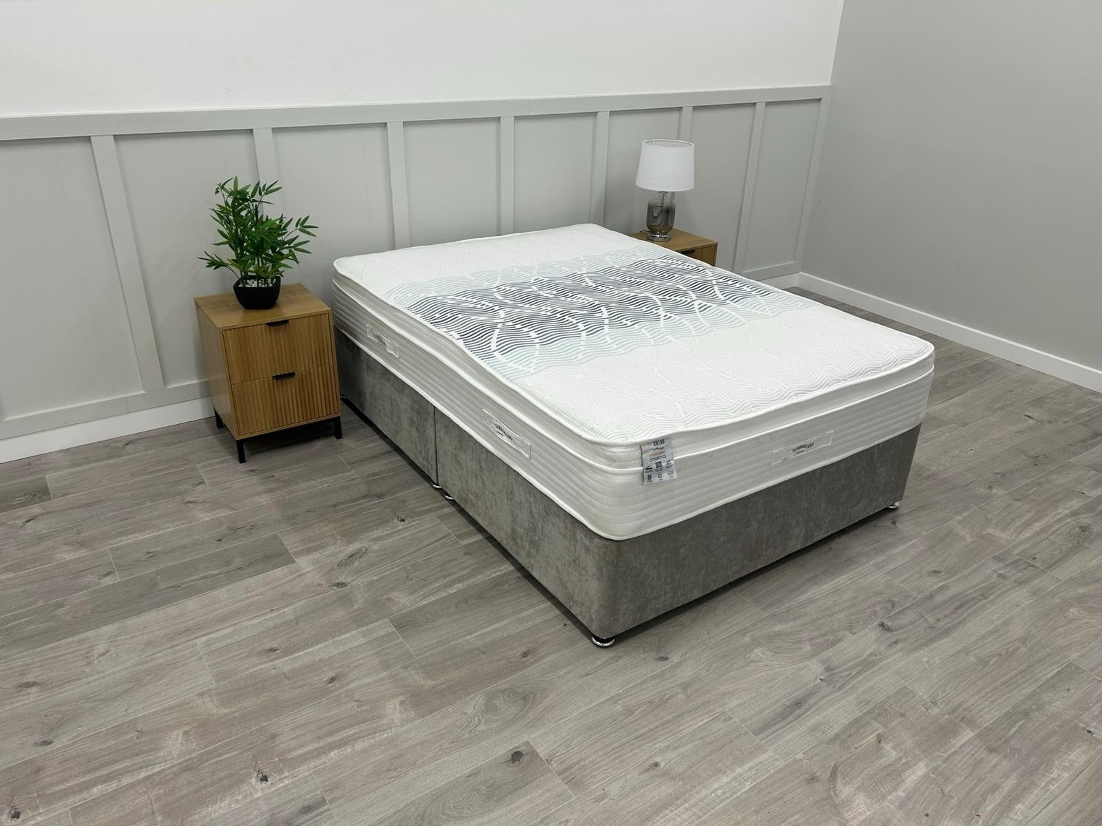 Slumberland Orthopaedic Support Premium Mattress 4FT 6 Double RRP £1099