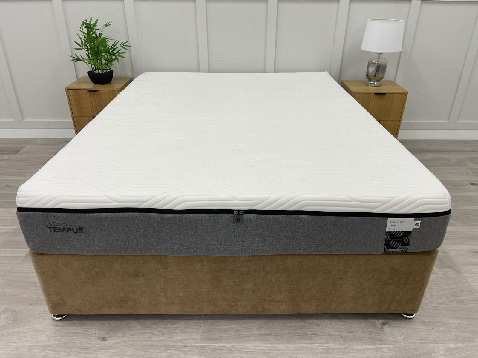 Tempur Firm Elite Black 5FT Kingsize Mattress RRP £2195 A