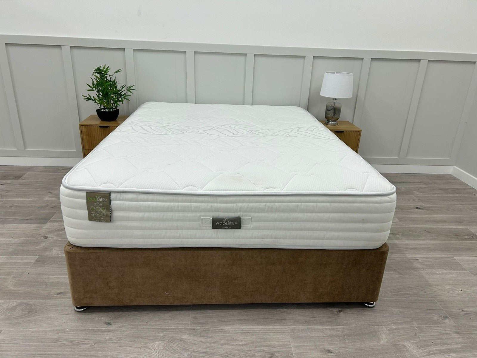 Staples and Co Refresh Eco Latex Pocket 3000 Mattress 5FT Kingsize RRP £1,599