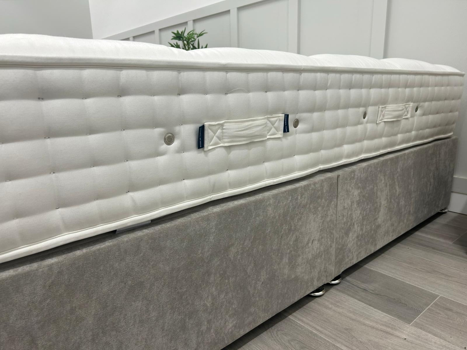 Hypnos Bespoke Emerald Mattress 4FT 6 Double with Detachable Topper RRP £4799