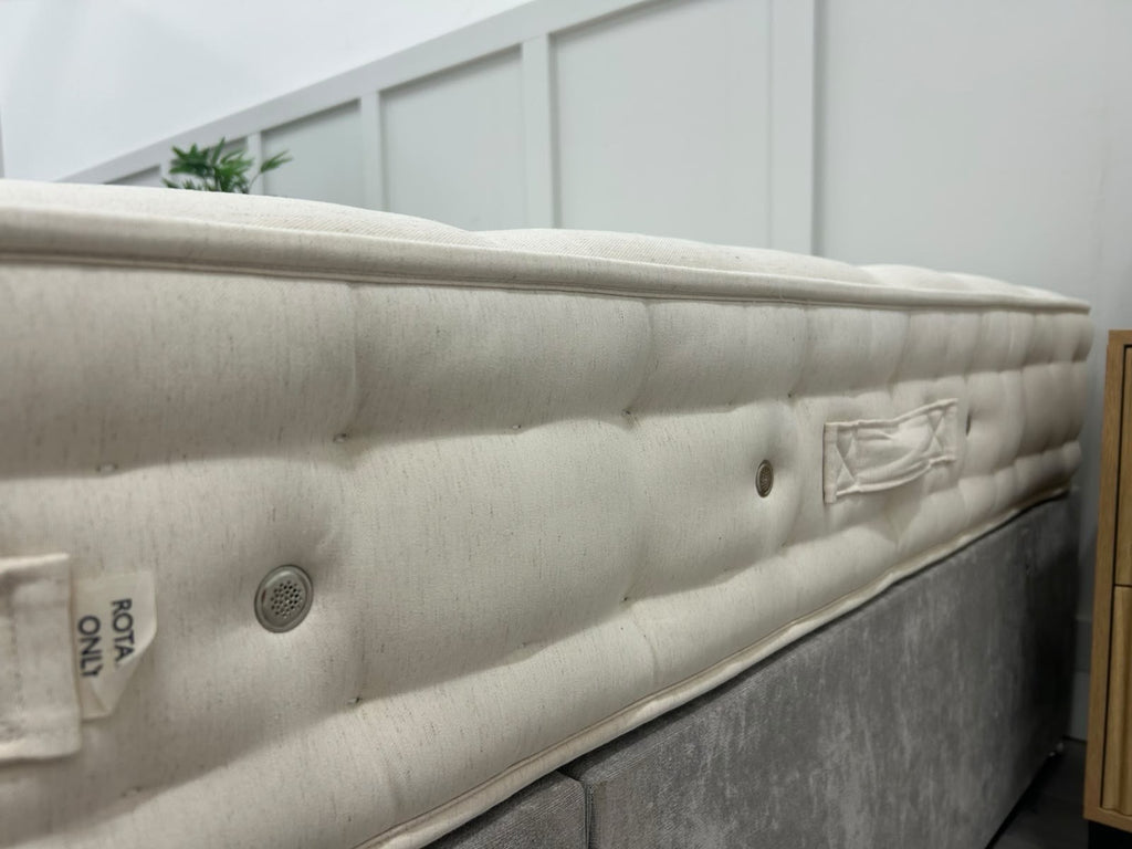 Hypnos Luxury Firm 01 Mattress 4FT 6 Double  RRP £1895