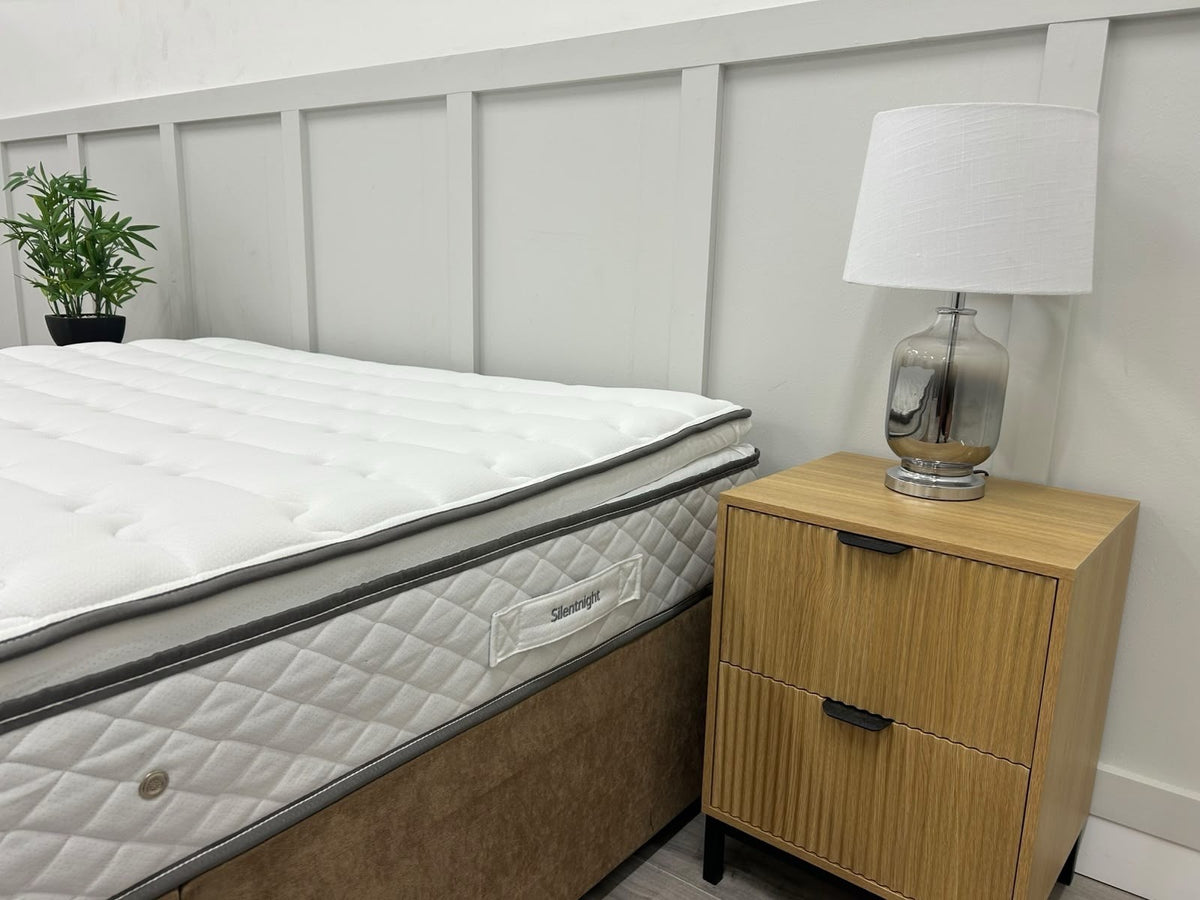 Silentnight Mircoil Pillow Top Mattress 5FT Kingsize  RRP £1099