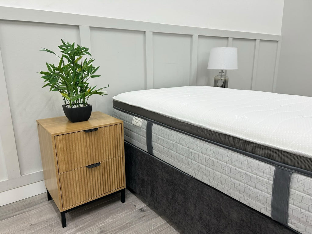 Sealy Bronte Posturepedic Mattress 3FT Single Medium RRP £1699