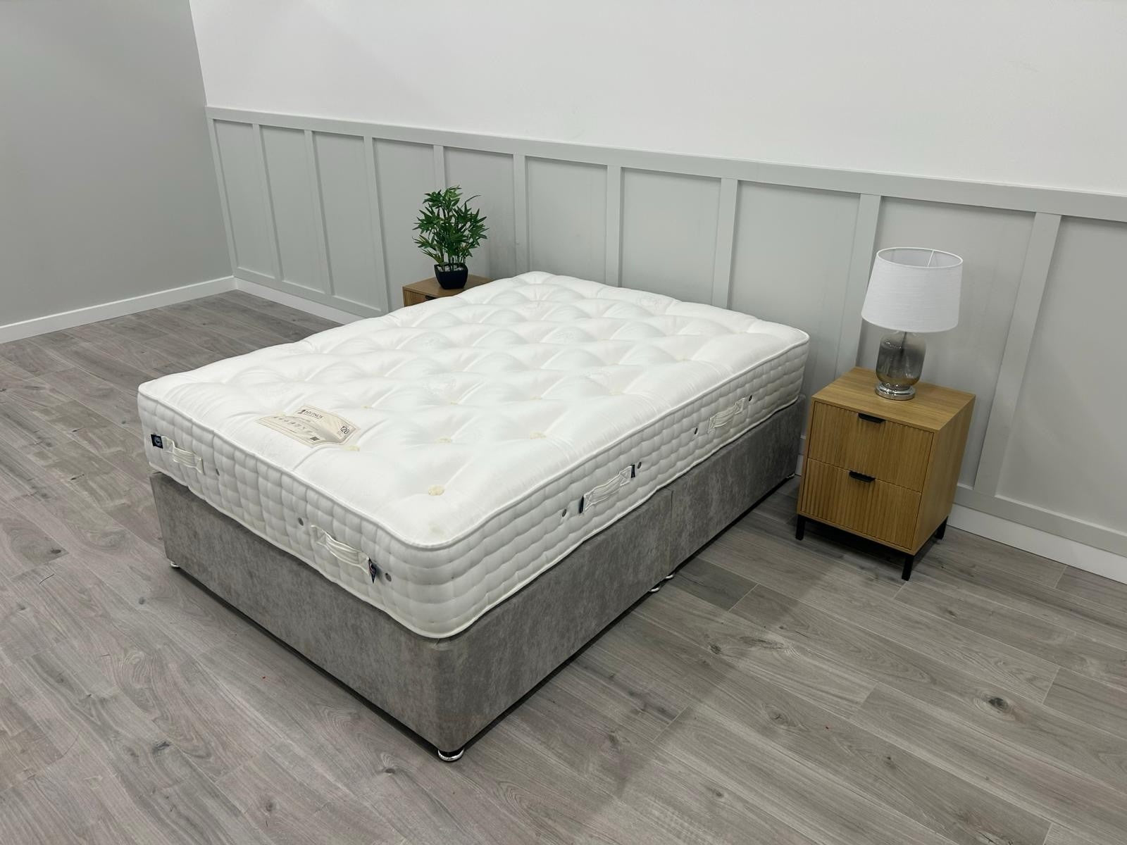 Hypnos Bespoke Emerald Mattress 4FT 6 Double with Detachable Topper RRP £4799