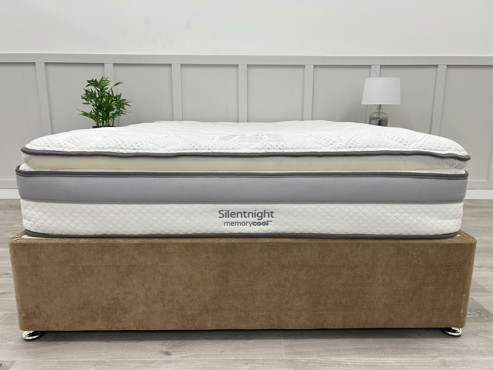 Silentnight Memory Cool 2000 Mattress 5FT Pillowtop RRP £875