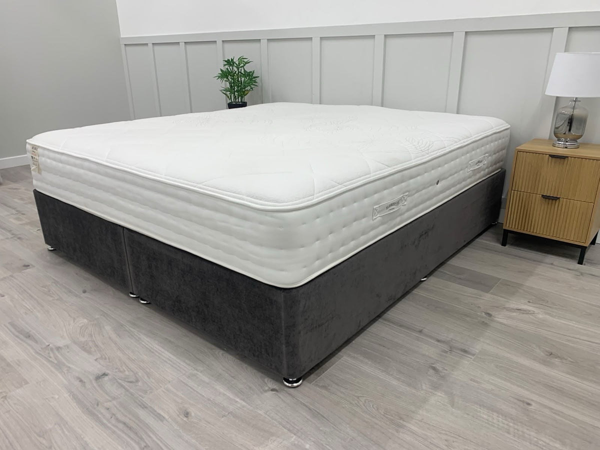 Slumberland Response Latex luxe Mattress 5FT Kingsize  RRP £1199 Firm