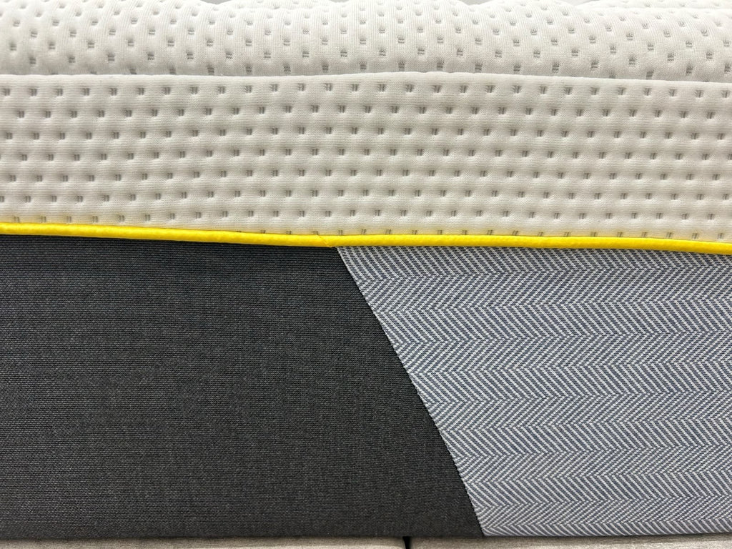 Mlily Premier 2000 Ortho Double Mattress in 4FT6 size, showing the firm mattress with plush fabric and quilted surface.