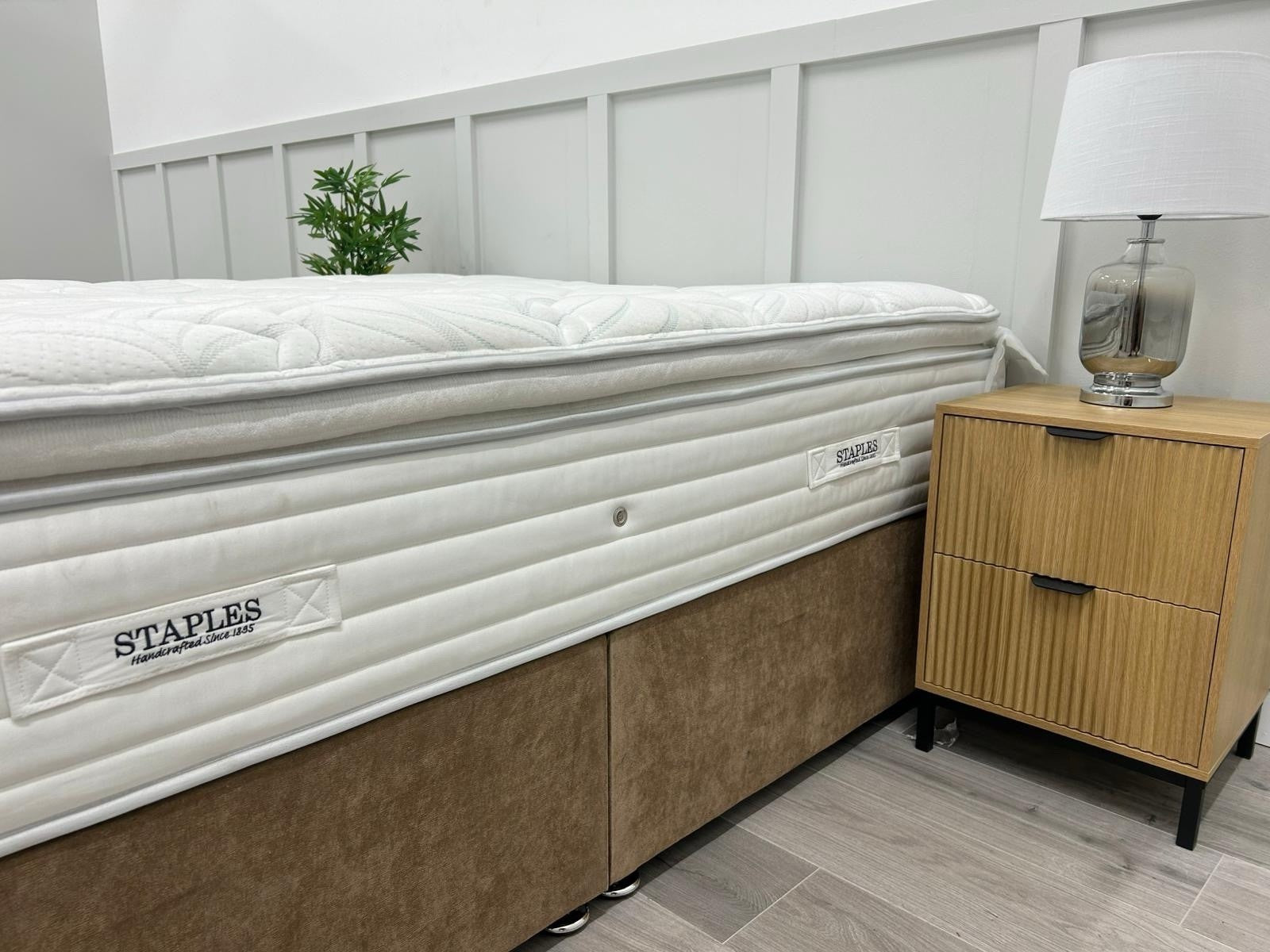 Staples and Co Refresh Eco Latex Pocket 3000 Mattress 5FT Kingsize RRP £1,599