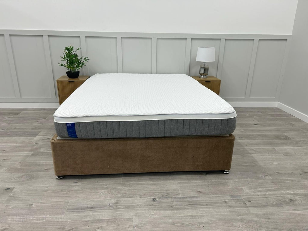 Emma Mattress Smart Hybrid Deluxe Mattress 4FT 6 Double RRP £1199