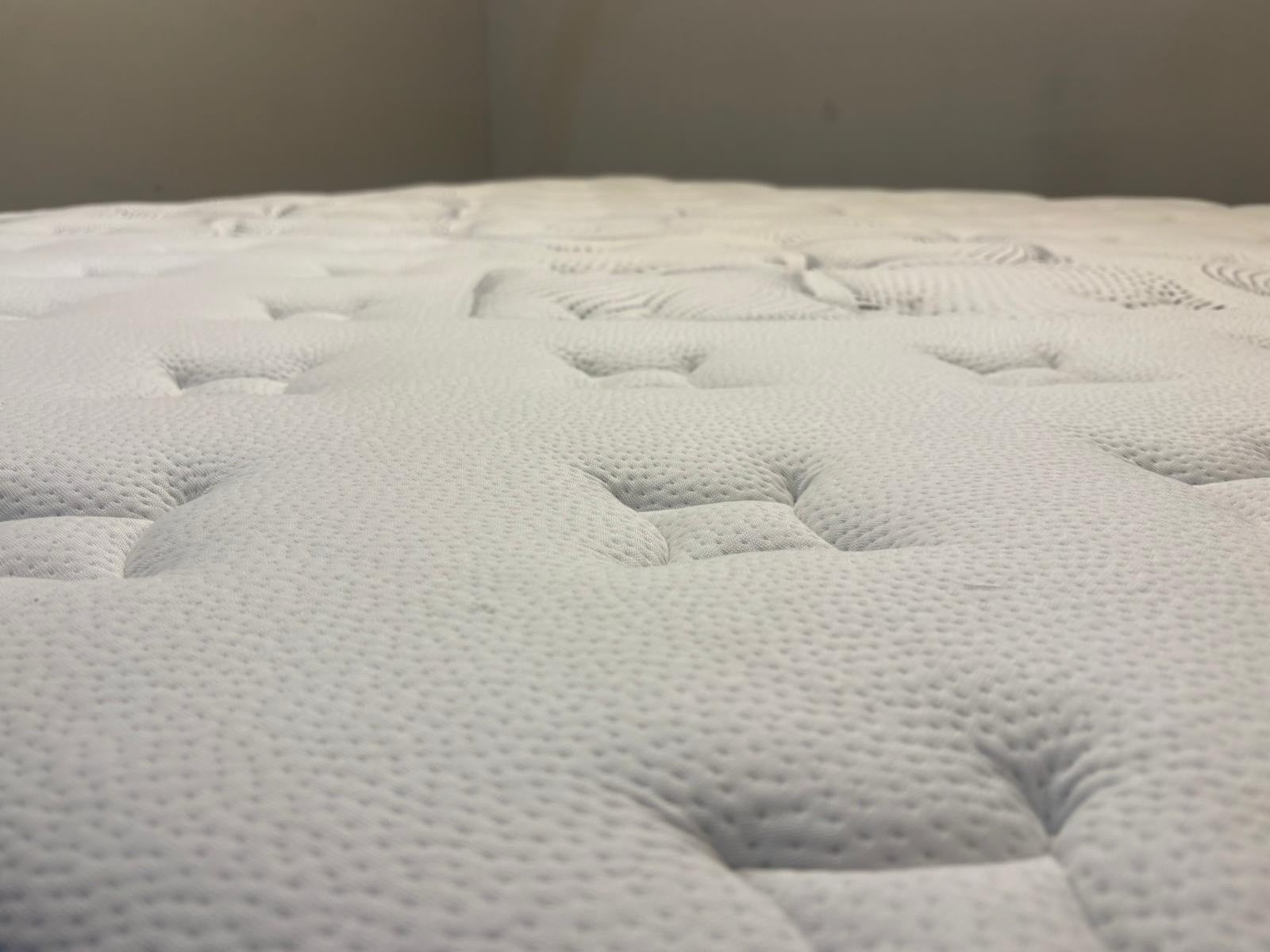 IGEL 3500i Nanotech 6FT SuperKing Plushtop Mattress RRP £2,099 Firm A - Home Furniture Interiors