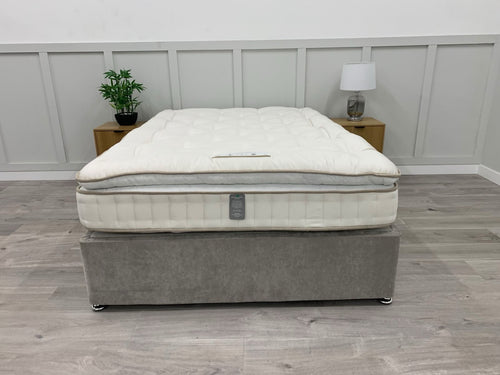 John Lewis Harrison Spinks Harewood 4250 pocket pillowtop 4FT6 double mattress viewed from above