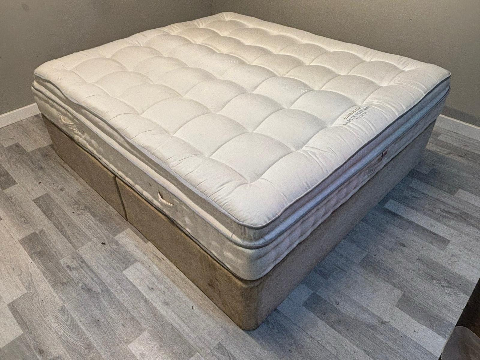 Millbrook Smooth Tech Pillowtop 4000 Mattress 5FT Kingsize - RRP £1695 A - Home Furniture Interiors