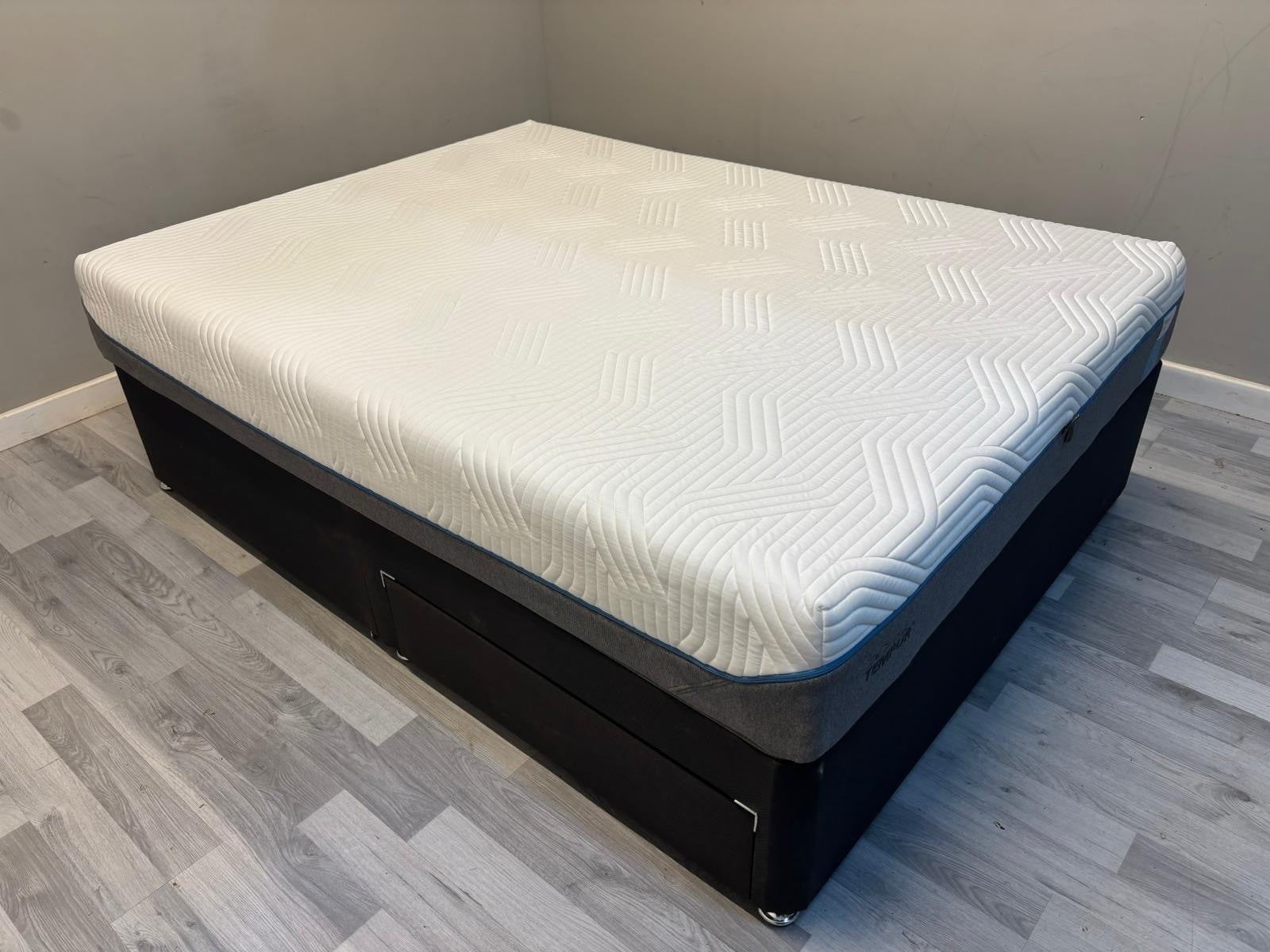Tempur Cloud Elite 6FT Superking Mattress RRP £2499 Soft A - Home Furniture Interiors