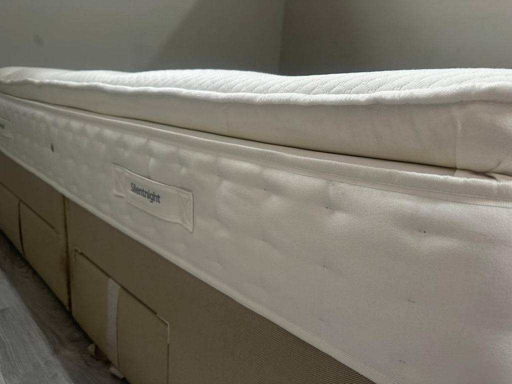 Silentnight Elson Geltex Medium 4ft 6 Double Mattress - RRP £899 B