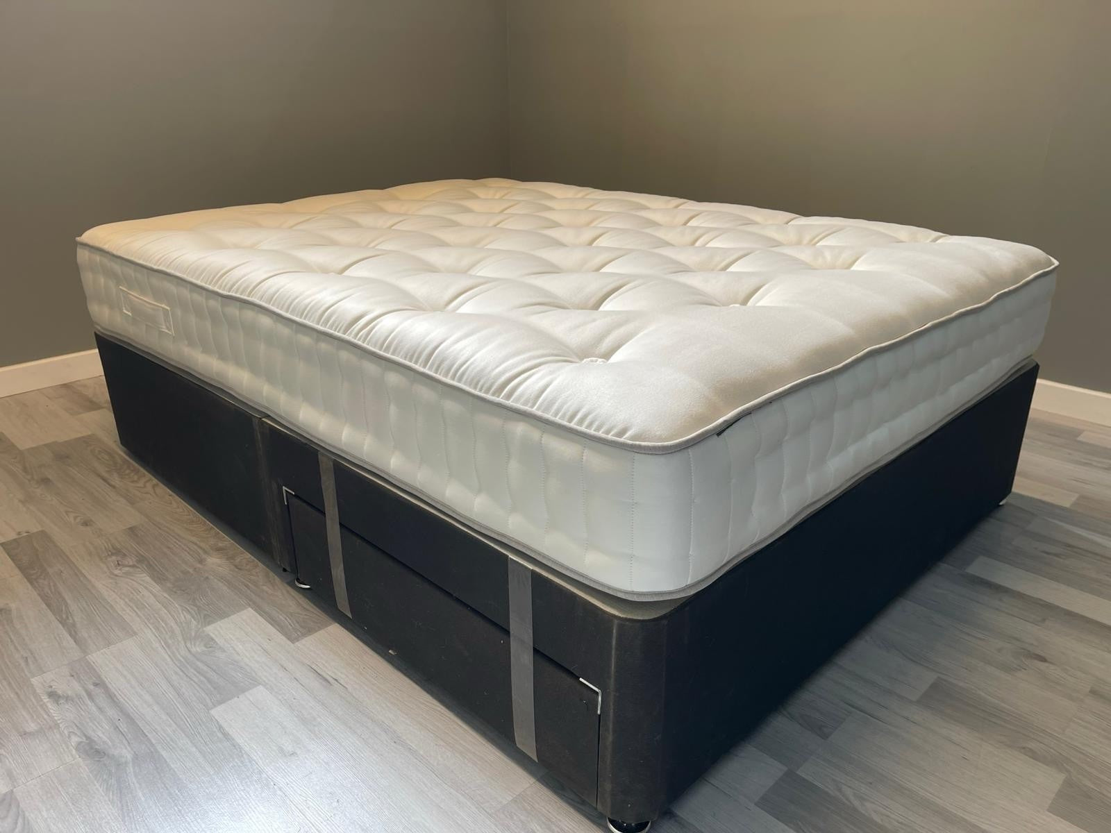 Harrison Spinks Pure Response Mattress 5FT Kingsize RRP £1399 - Home Furniture Interiors