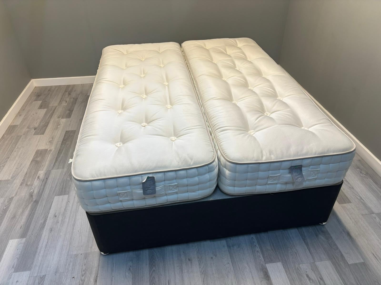 Harrison Spinks Bedstead Eco 7000 Mattress 5FT Kingsize Zip & Link RRP £2499 - Home Furniture Interiors