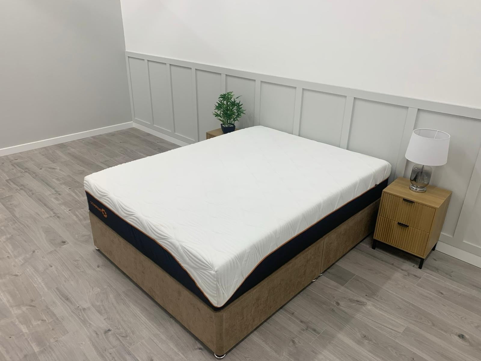 Octaspring 8500 Memory Foam Mattress 5FT Kingsize RRP £2569 150cm X 200cm