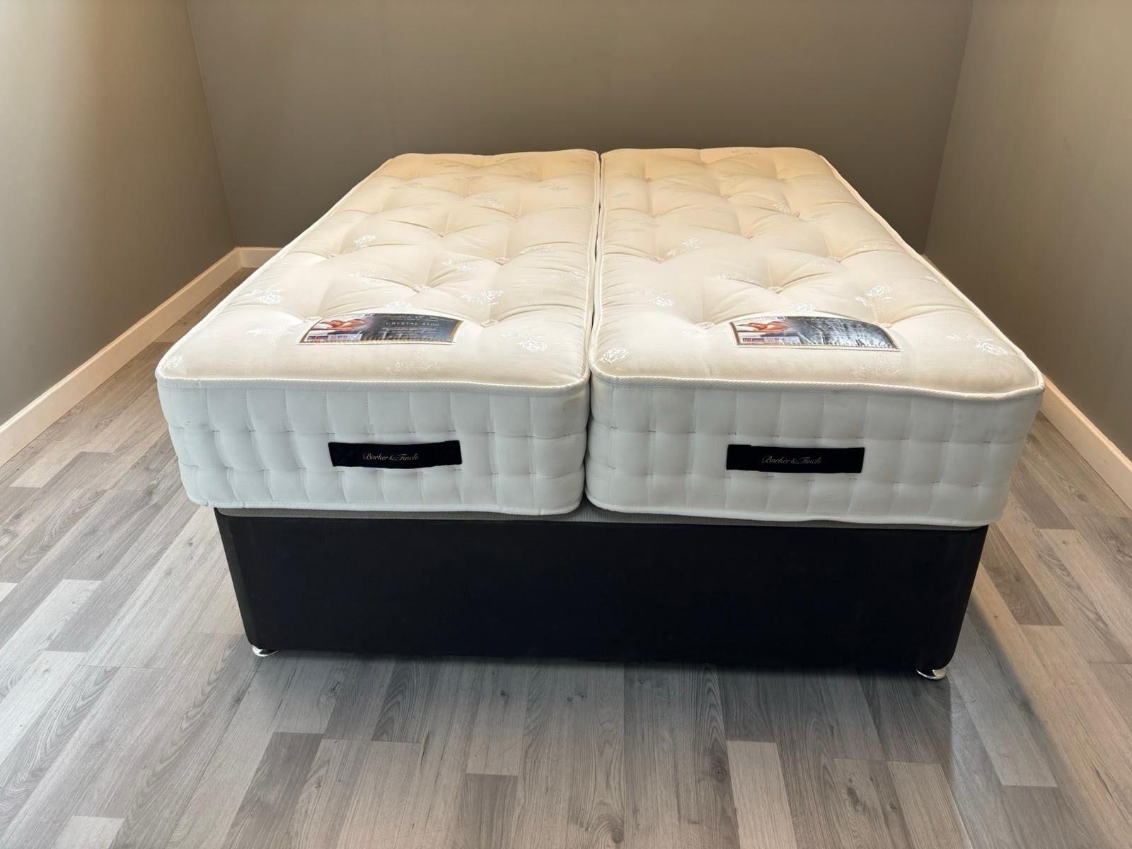Barker And Finch EU Kingsize 160cm Zip & Link 5500 Pocket Mattress RRP £1699
