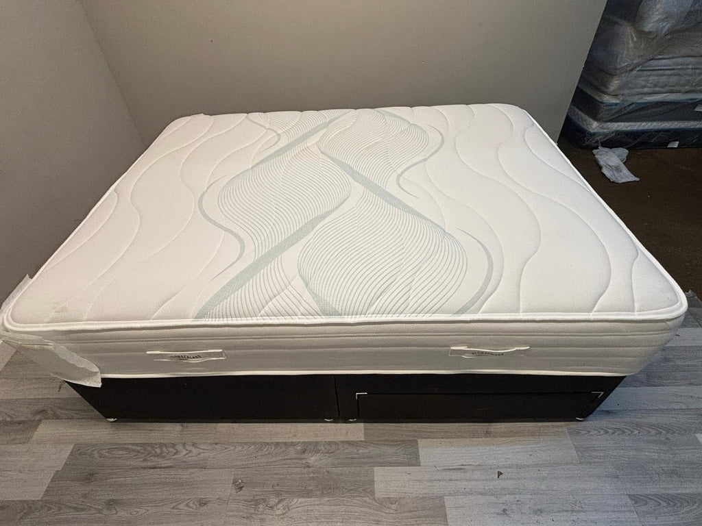 Slumberland Air 6 Memory 5ft Kingsize Mattress, Medium - RRP £1049 - Home Furniture Interiors